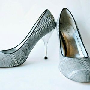 Miss Bisou plaid classic pump, sz  9